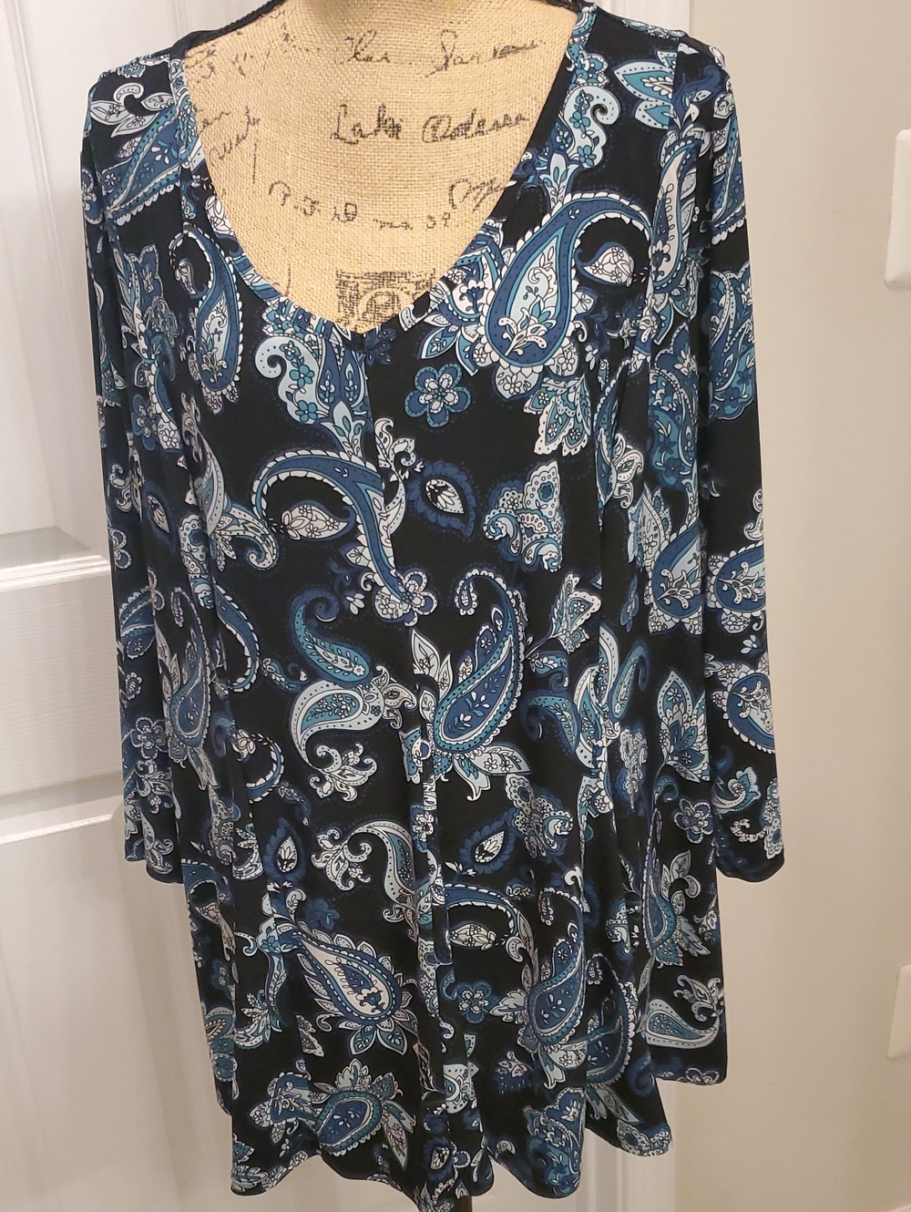 Blouse in Blue & Black Like New